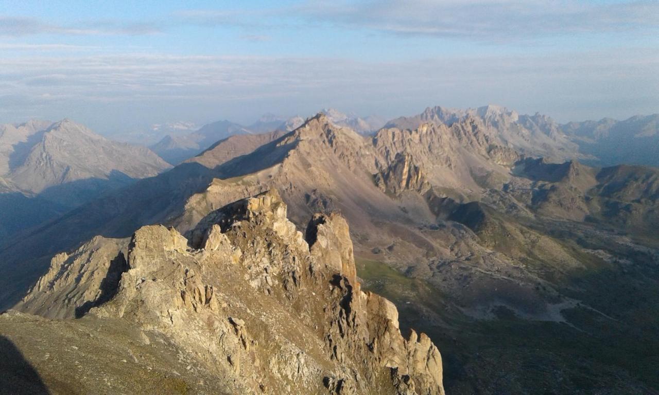 Le Bacchu Ber Bed & Breakfast Briancon  Exterior photo